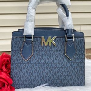 Michael kors purse medium messenger satchel